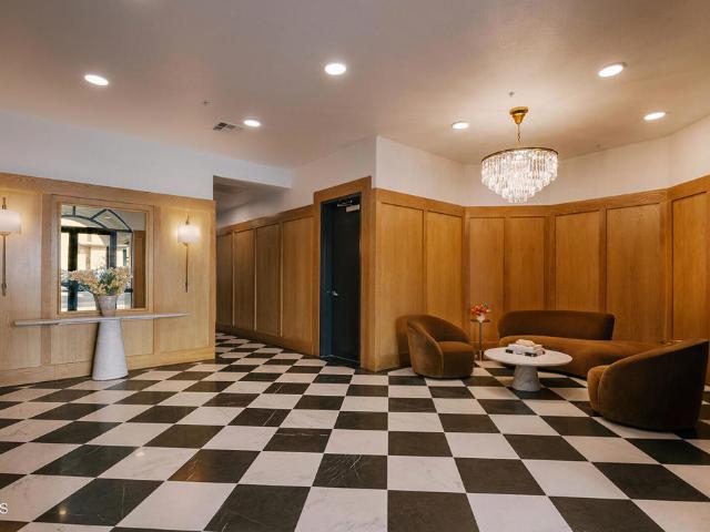 Condo for sale in Glendale, California