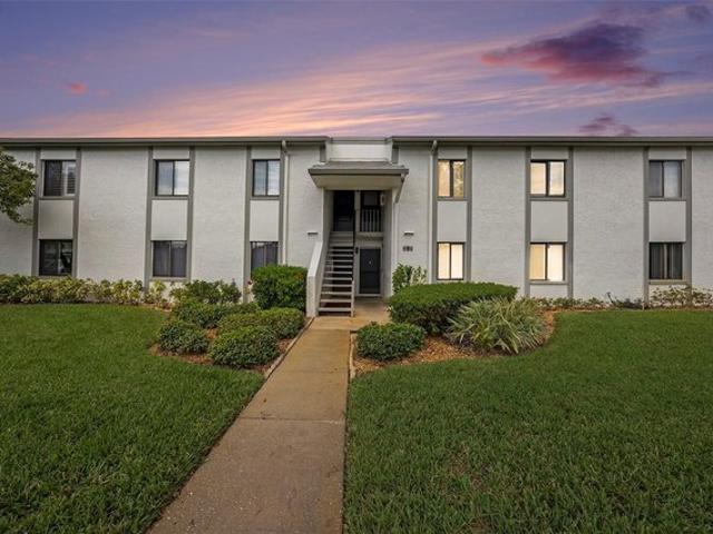Condo for sale in Oldsmar, Florida
