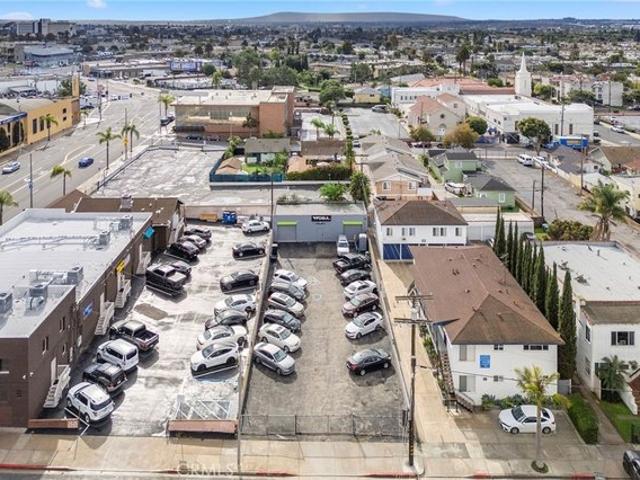 Land for sale in Inglewood, California