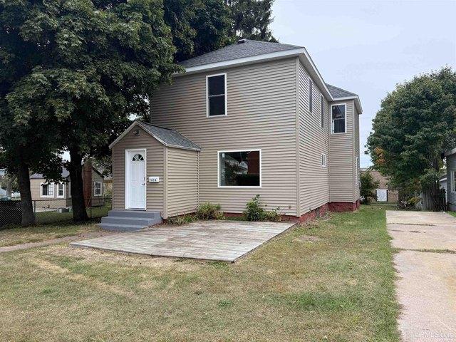 House for sale in Munising, Alger County