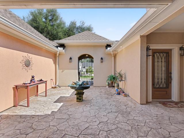 House for sale in Bentwater, Montgomery