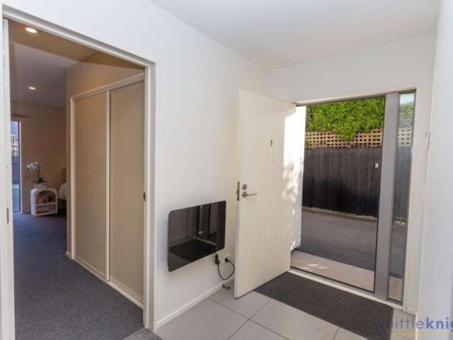 House for sale in Chaslands, Canterbury