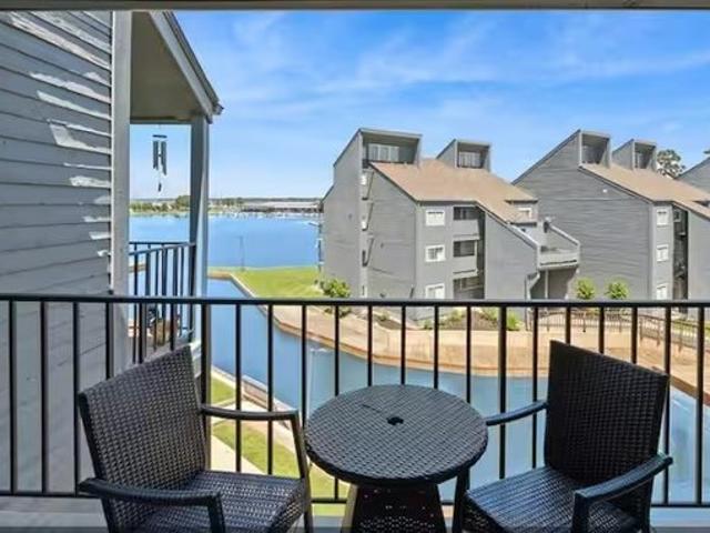 Condo for sale in Montgomery, Montgomery County