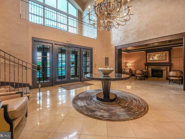 Condo for sale in Potomac