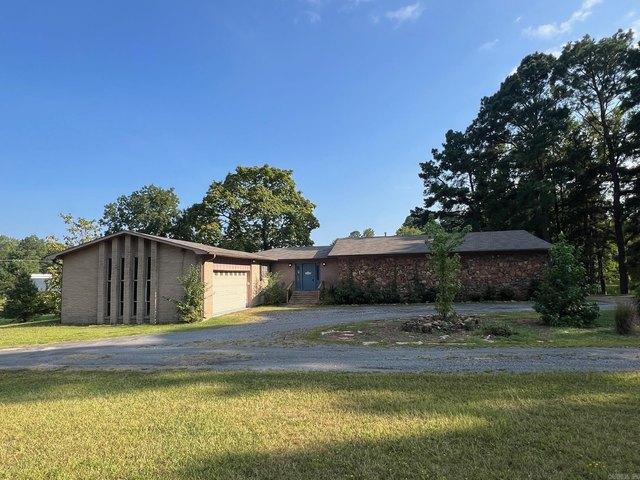 House for sale in Ark
