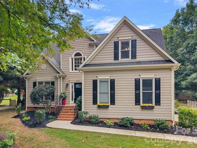 House for sale in Mecklenburg, North Carolina
