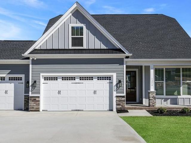 House for sale in Campobello, South Carolina