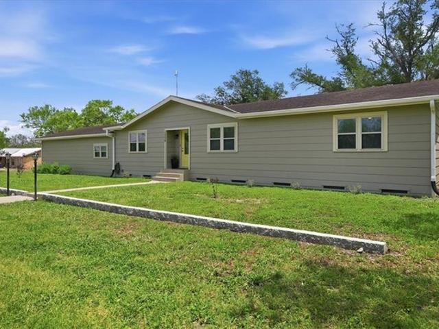 House for sale in George West, Texas