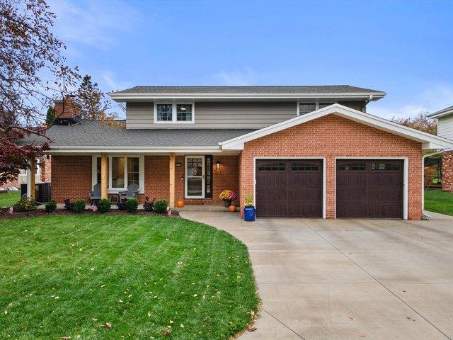 House for sale in Mequon, Ozaukee County