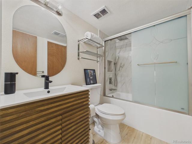 Condo for sale in Arapahoe, Colorado