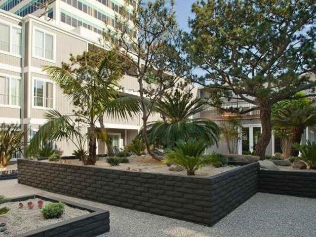 Apartment for rent in Santa Monica, California