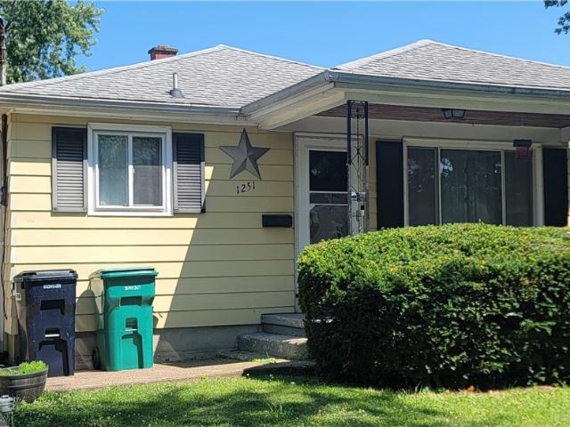 House for sale in Niagara, New York