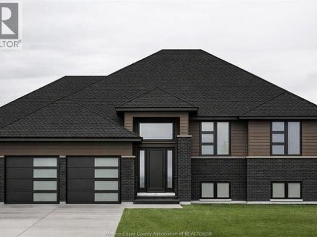 House for sale in Lakeshore, Ontario
