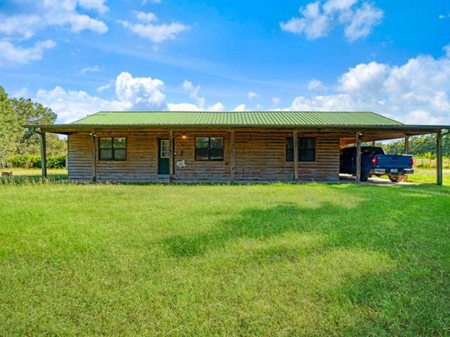 House for sale in Detroit, Texas