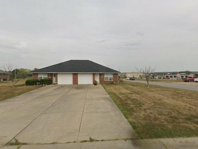 House for sale in Grain Valley, Jackson County
