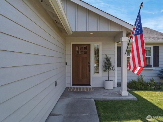 House for sale in College Place, Washington