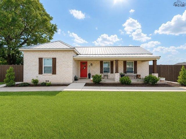 House for sale in Archer, Texas