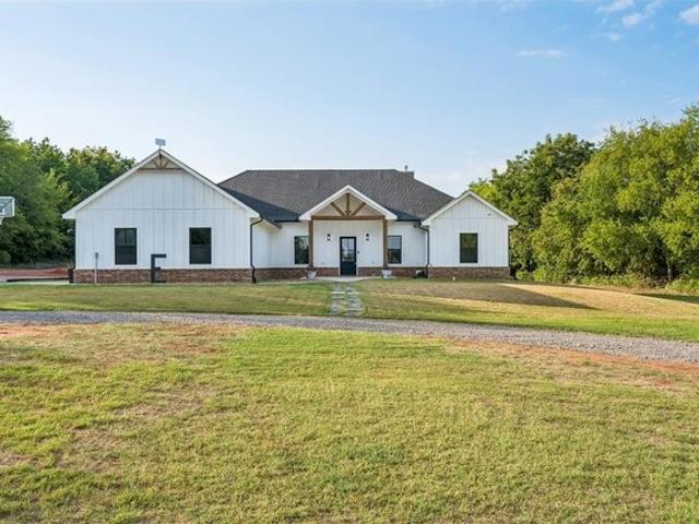 House for sale in Lindsay, Garvin County