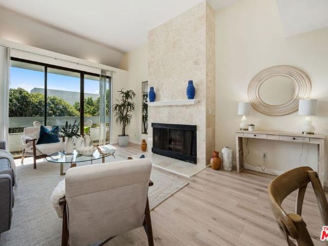 Condo for sale in Santa Monica, Los Angeles County