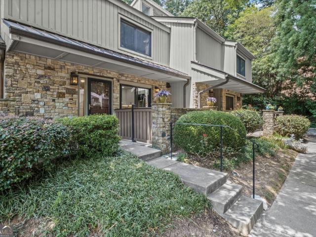 Townhouse for sale in Brookhaven, DeKalb County