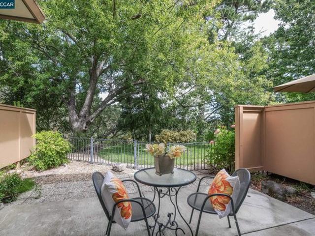 Townhouse for sale in Walnut Creek, California