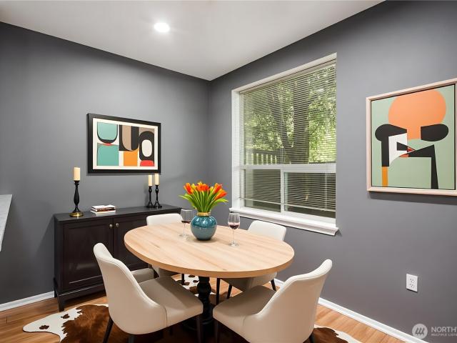 Condo for sale in Everett, Washington