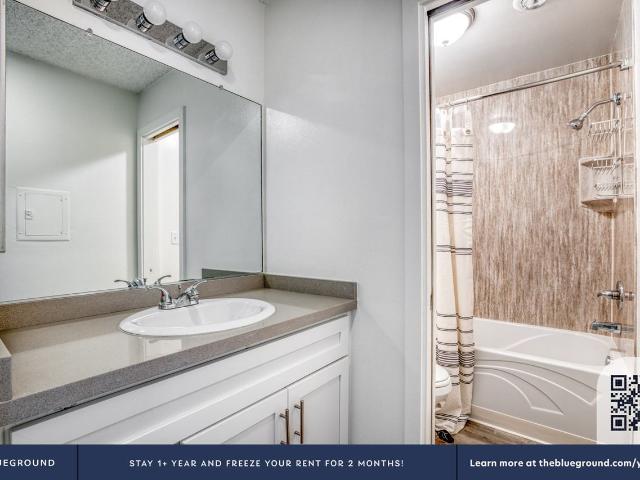 Apartment for rent in Canoga Park, California