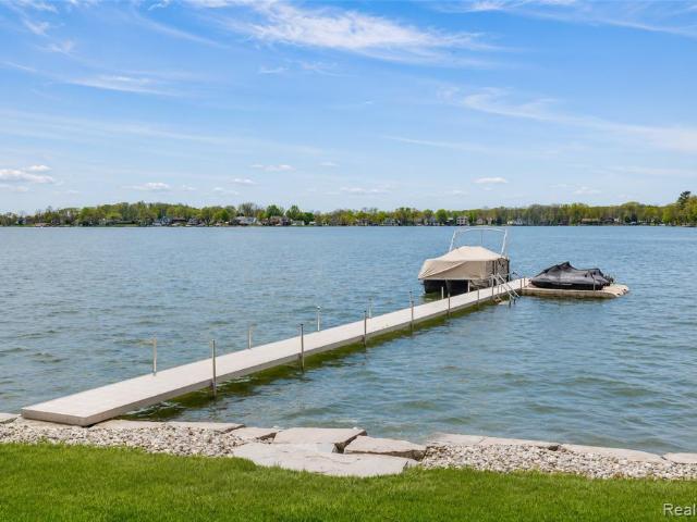 House for sale in Fenton, Michigan