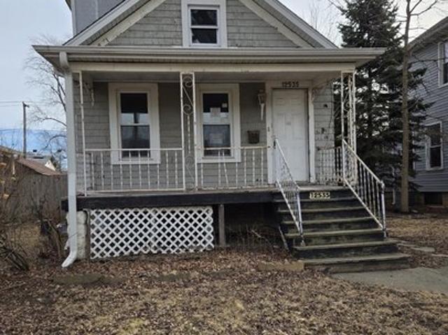 House for sale in Blue Island, Illinois