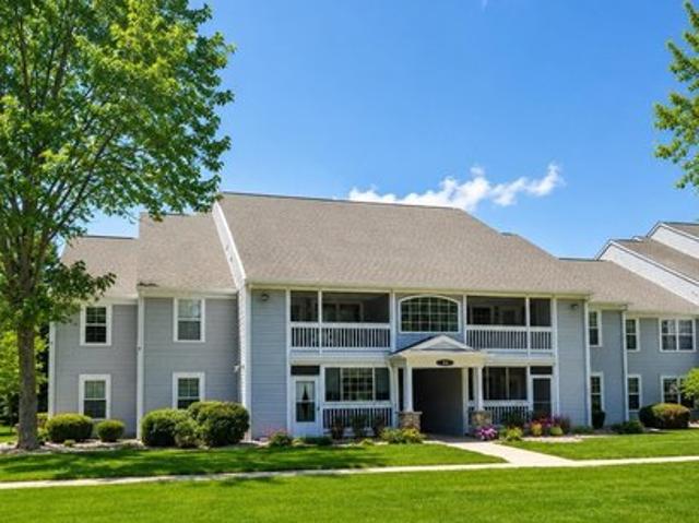 Townhouse for sale in Fenton, Michigan
