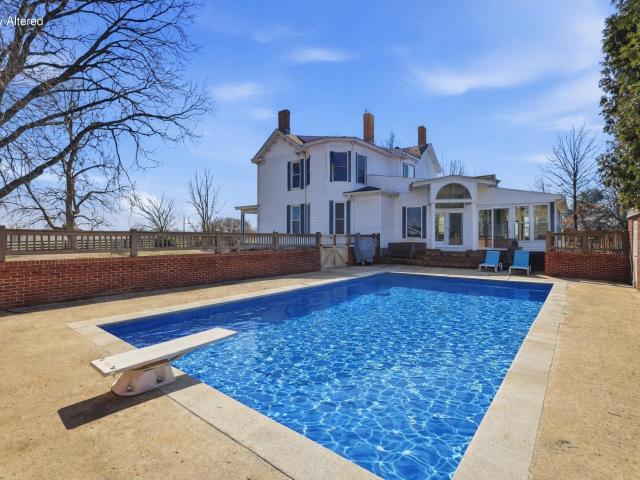 House for sale in Paris, Kentucky
