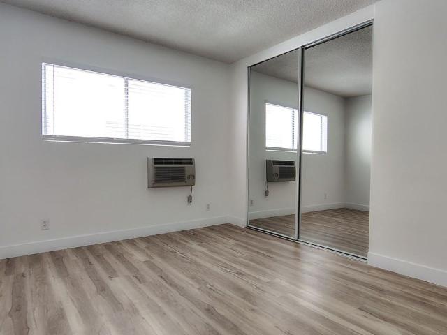 Apartment for rent in Canoga Park, California