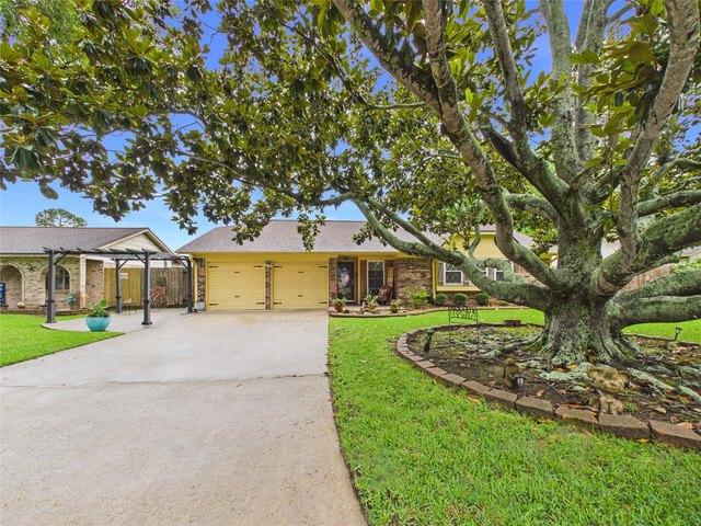 House for sale in Santa Fe, Texas