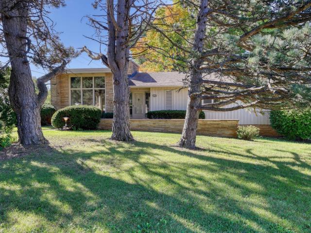 House for sale in Fisher Woods, Elm Grove