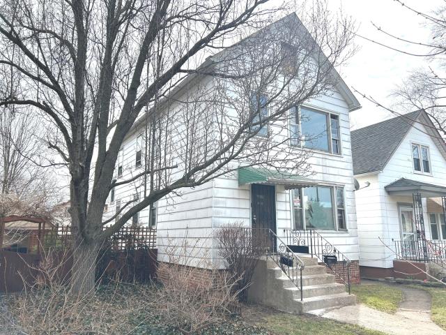 House for sale in Blue Island, Illinois