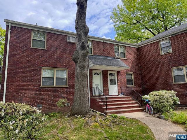 House for sale in Fort Lee, New Jersey