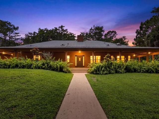 House for sale in Loxahatchee, Florida