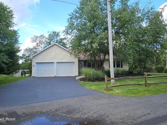 House for sale in Cresco, Pennsylvania