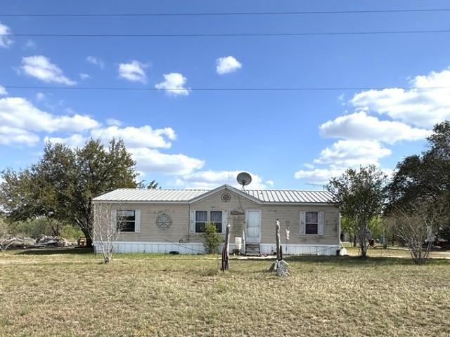 House for sale in Kingsbury, Texas