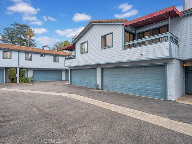 Condo for sale in Pasadena, California