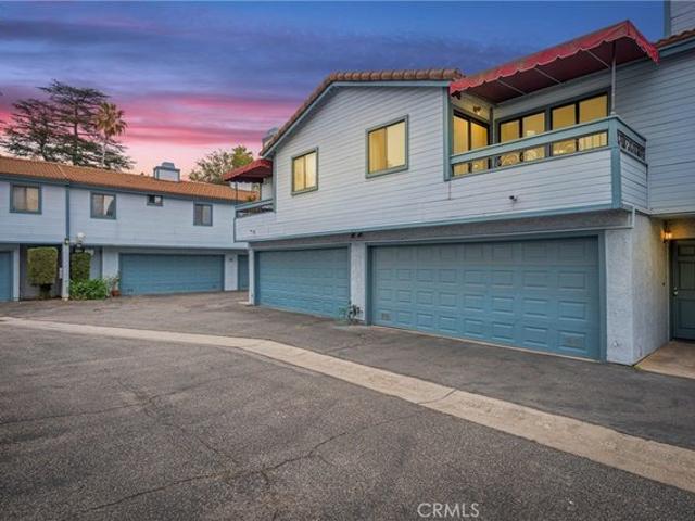Condo for sale in Pasadena, California