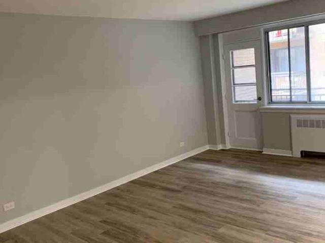 Apartment for rent in Mont-royal, Quebec