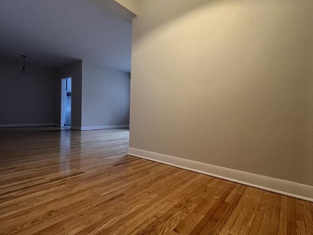 Apartment for rent in Mont-royal, Quebec