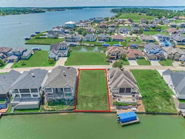 Land for sale in Willis, Texas