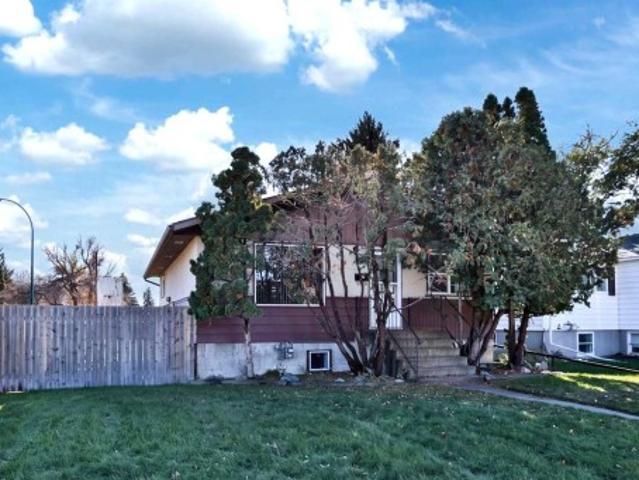 House for sale in St. Edwards, Lethbridge