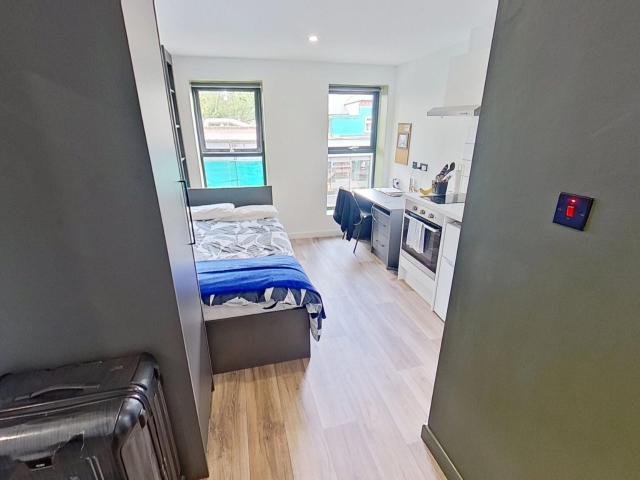 Studio for rent in Park Central, Birmingham