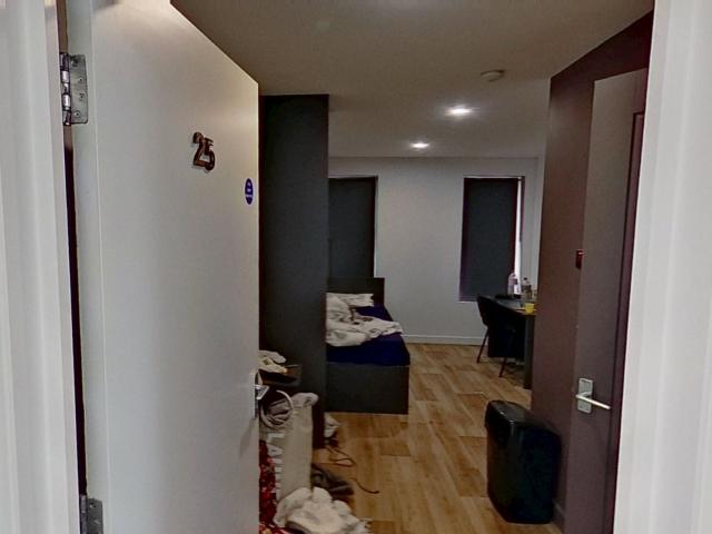 Studio for rent in Stirchley, West Midlands