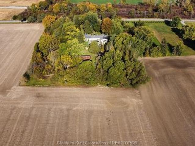 House for sale in Chatham–kent, Ontario