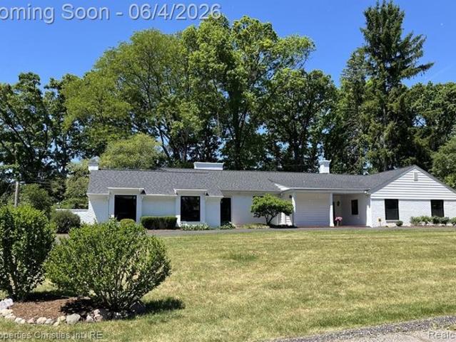 House for sale in Bloomfield Hills, Michigan