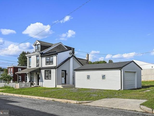 Townhouse for sale in Reading, Pennsylvania